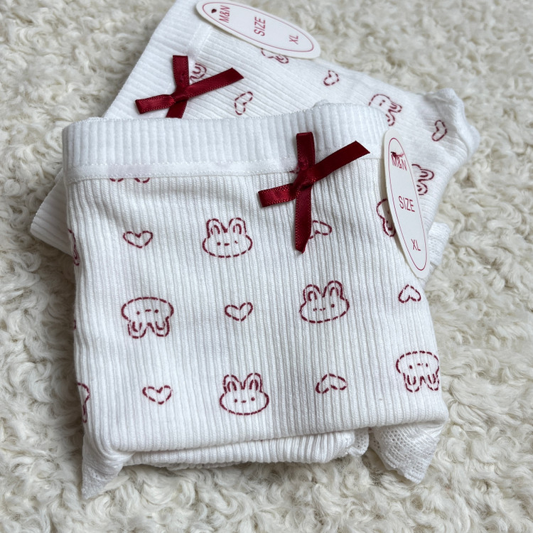 شورت سفید خرگوشی