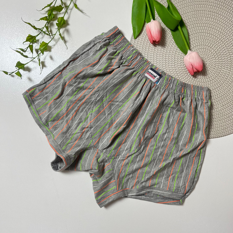 شورت نیم پا