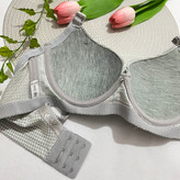 تصویر سوتین اسفنجی وارداتی فنردار نخی زنانه طرح چارخونه کاپ B / سایزبندی 75 تا 90 - فروشگاه زیرخونه