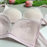 سوتین زنانه اسفنجی صورتی گیپور دار وارداتی کاپ A (کاپ کوچیک) / سایز ۷۵ و 80