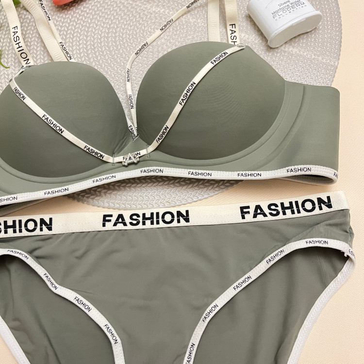 ست شورت و سوتین جک دار لیزری هارنس دار زنانه fashion کاپ B / سایزبندی 80 تا ۹۰