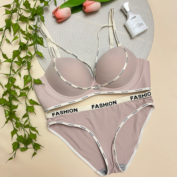 ست شورت و سوتین جک دار لیزری هارنس دار زنانه fashion کاپ B / سایزبندی 80 تا ۹۰