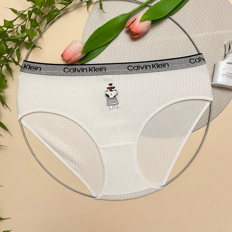شورت زنانه کبریتی طرح پیشی شیری رنگ / Free size