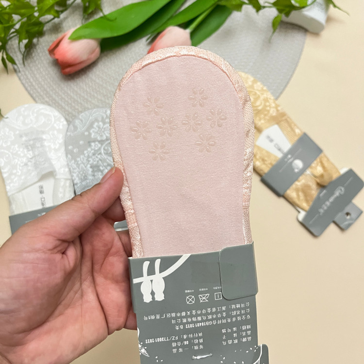 جوراب کالج دور ژله ای کف استپ طرح سنتی وارداتی