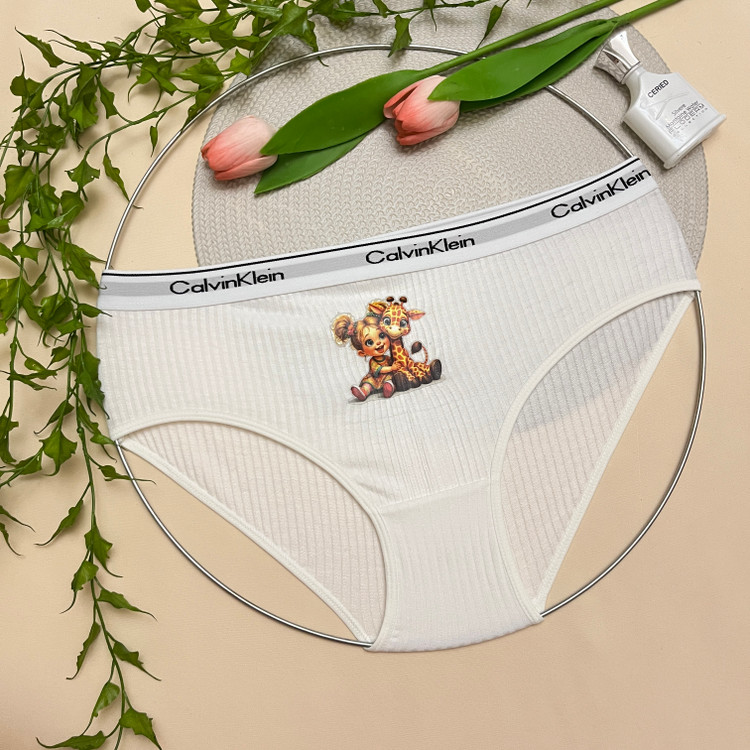 شورت زنانه کبریتی طرح فانتزی شیری رنگ / Free size