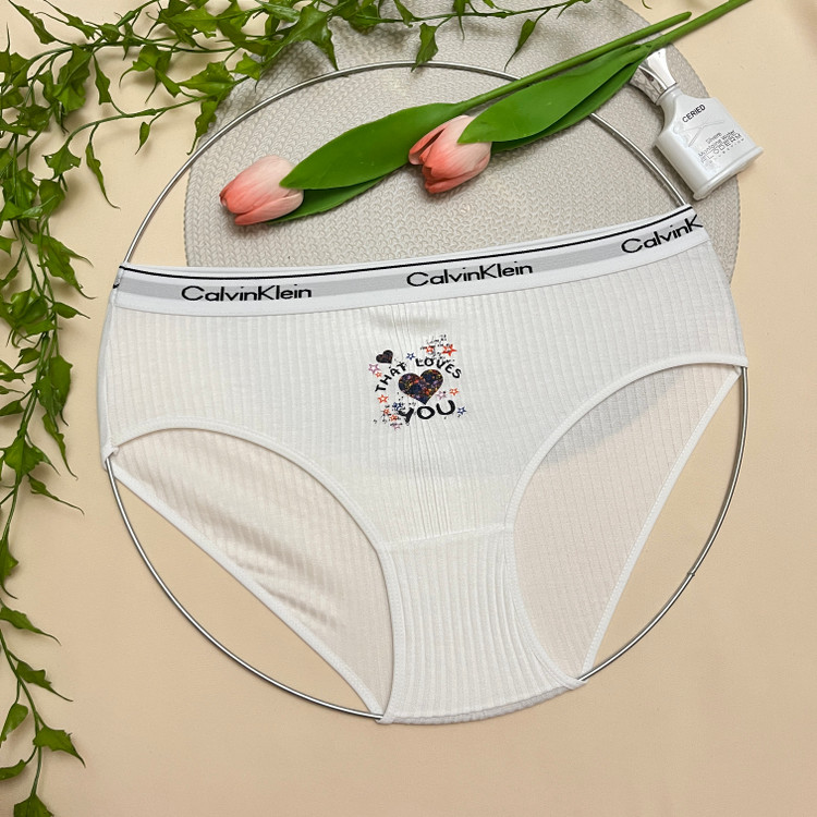 شورت زنانه کبریتی طرح فانتزی شیری رنگ / Free size