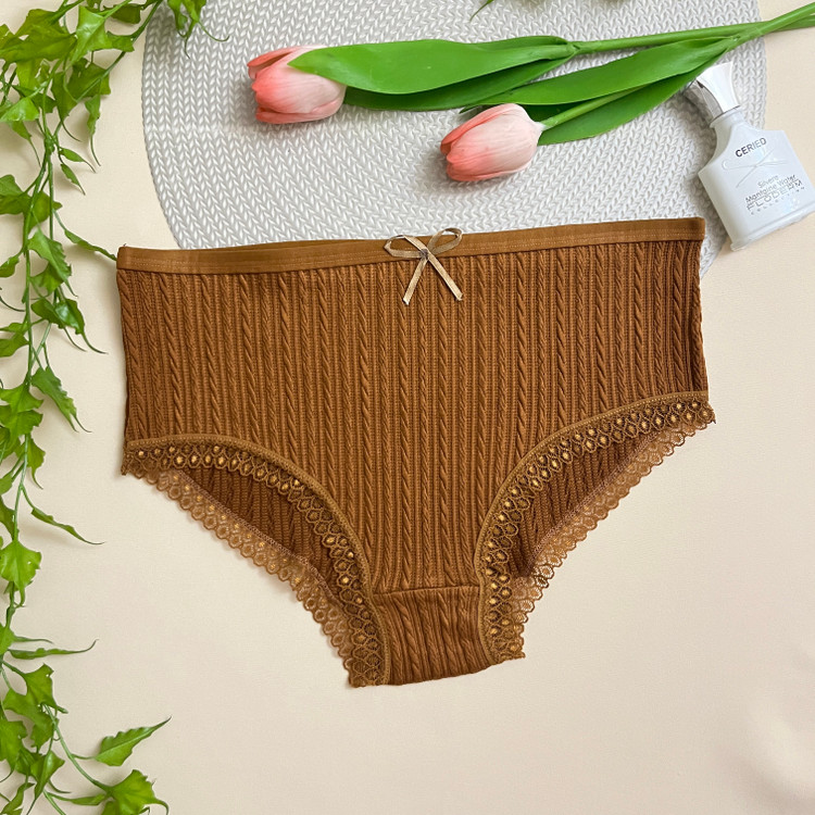 شورت زنانه وارداتی بغل گیپور بسیار نرم و لطیف/ سایز XXL و XXXL