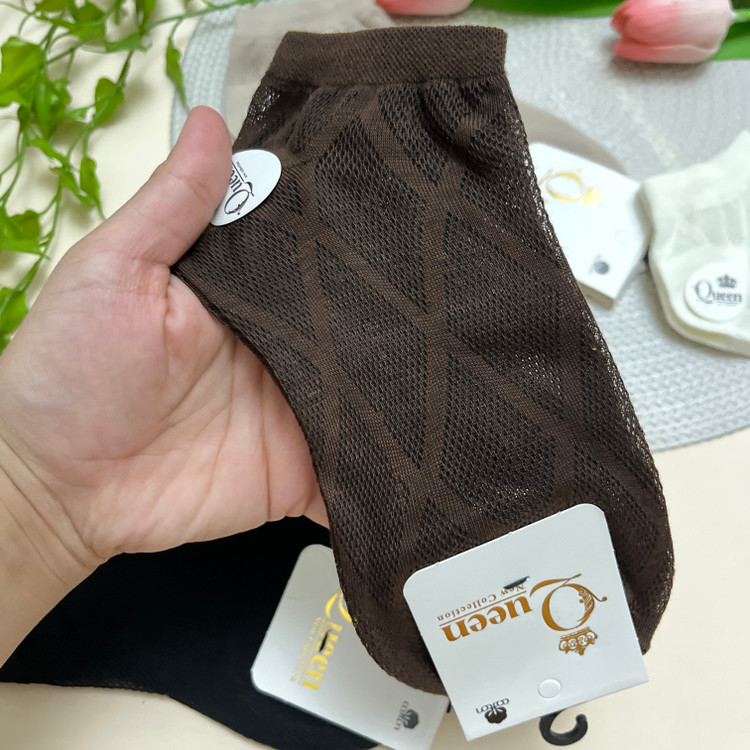 جوراب توری زنانه طرح لوزی