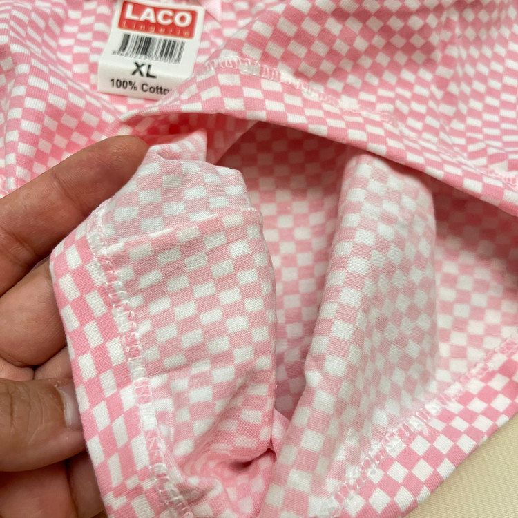 شورت زنانه وارداتی کش پهن تم صورتی ملیح برند معروف و باکیفیت لاکو Laco / سایز XL - XXL - XXXL