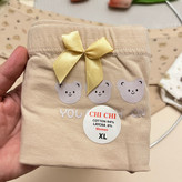 شورت زنانه فانتزی وارداتی با تم کرم از برند معروف و باکیفیت چی چی Chi Chi / سایز XL-XXL
