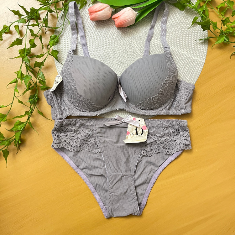 ست شورت و سوتین زنانه وارداتی push up اسفنجی جک دار فنر دار کاپ B / سایزبندی 85 تا 100 / مناسب 75 تا 85