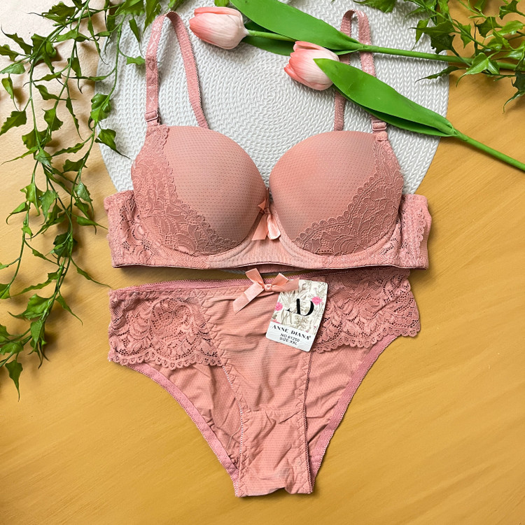 ست شورت و سوتین زنانه وارداتی push up اسفنجی جک دار فنر دار کاپ B / سایزبندی 85 تا 100 / مناسب 75 تا 85