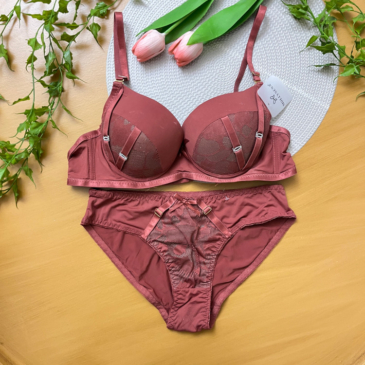 ست شورت و سوتین زنانه وارداتی push up اسفنجی جک دار فنر دار کاپ B / سایزبندی 85 تا 100 / مناسب 75 تا 85